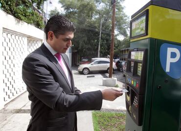 Semovi asegura que no promueve instalación de parquímetros en CDMX; vecinos buscan detener privatización de calles