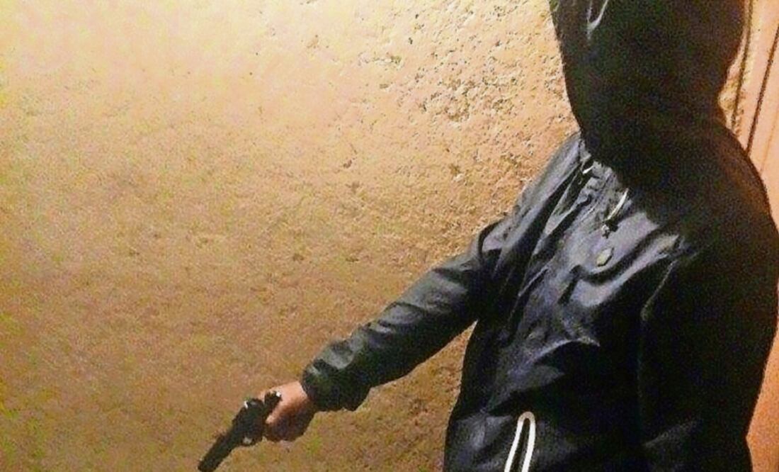 En sus perfiles publican frases de reflexión y presumen hasta armas de fuego y drogas; además de que en esos espacios narran sobre sus atracos (CORTESÍA)