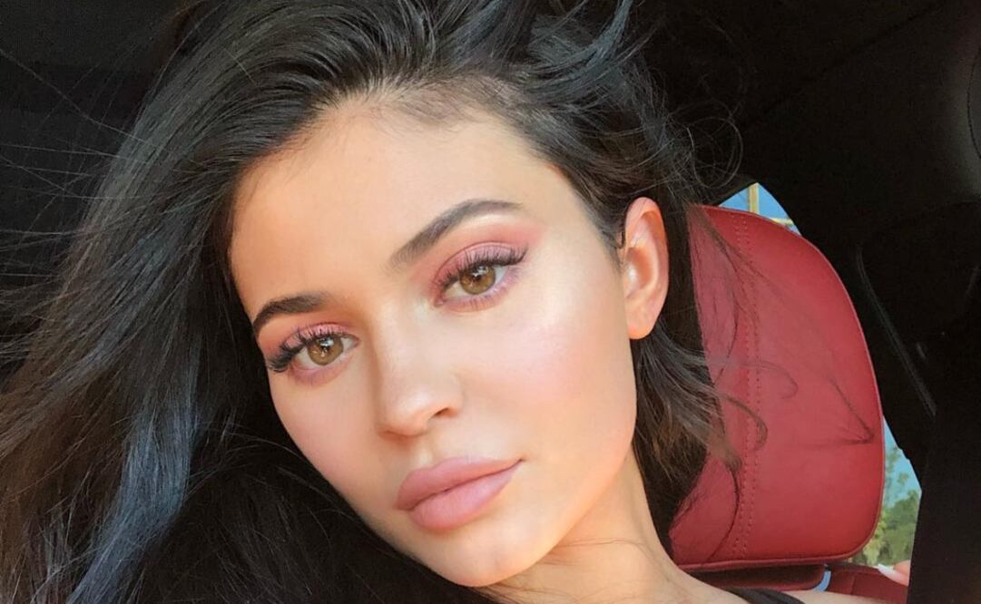 El vestido transparente de Kylie Jenner es lo más bonito en el nuevo video de Travis Scott. Foto: Instagram kyliejenner