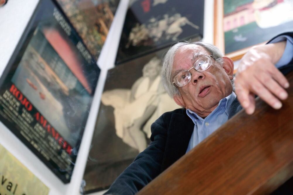 Francisco Xavier Robles Molina, guionista, argumentista, escritor y actor. Foto: LUIS CORTÉS. EL UNIVERSAL