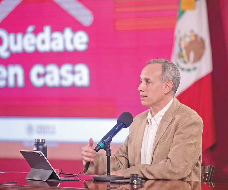 Hugo López-Gatell indicó que el país no está tan lejos del color naranja y precisó que no se tienen que vaciar los hospitales para cambiar a verde, sino que se deben tomar en cuenta todos los indicadores. Foto: PRESIDENCIA