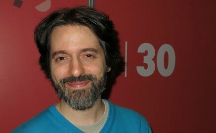 Andrés Neuman enseña a “Vivir de oído”