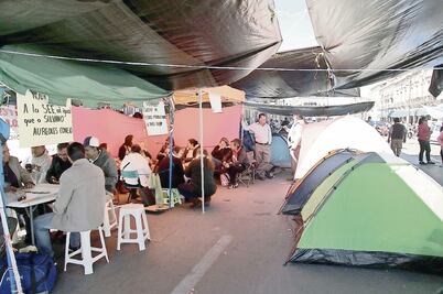 En vilo, la liberación de las vías del tren