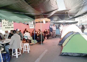 En vilo, la liberación de las vías del tren