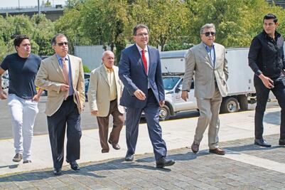 Da INE a "El Bronco" candidatura presidencial