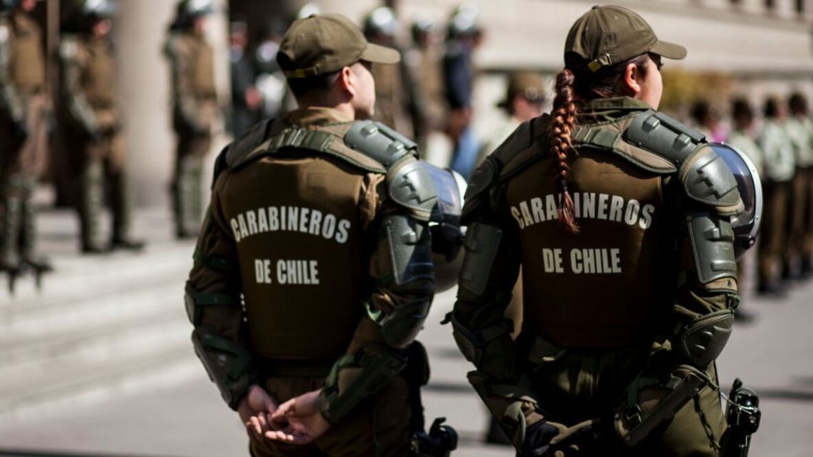 El cuerpo policial de Carabineros lleva meses siendo objeto de críticas por su forma de actuar ante las protestas sociales. Foto: Getty Images 
