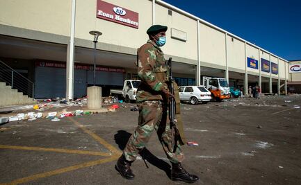 Sube a 72 la cifra de muertos por ola de violencia y saqueos en Sudáfrica