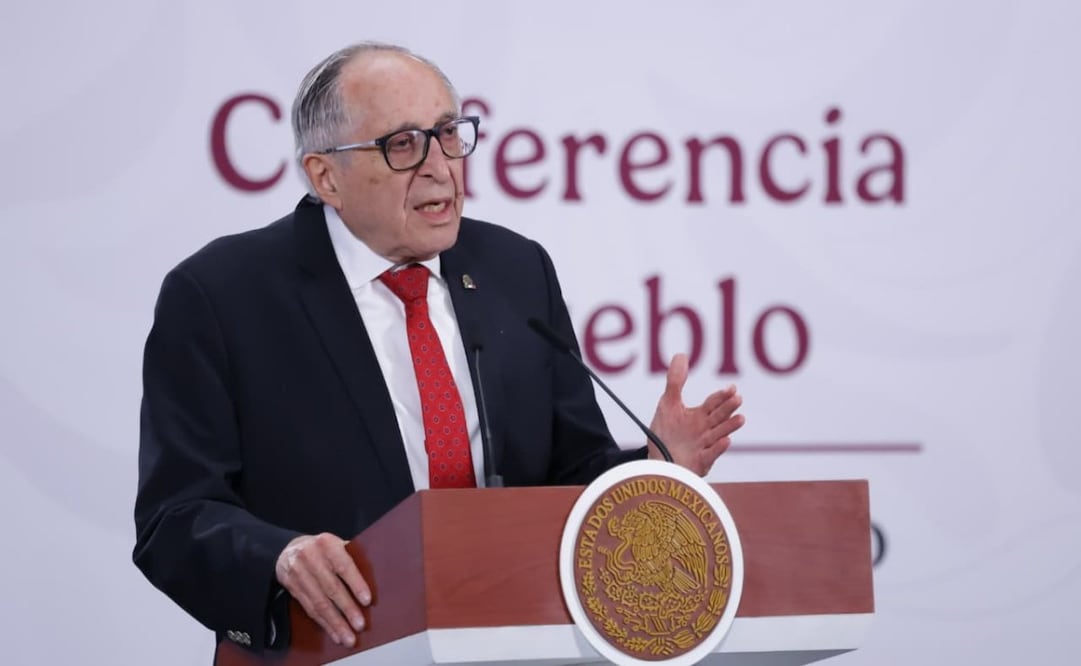 El secretario de Salud, David Kershenobich, durante la conferencia matutina desde Palacio Nacional este 7 de abril del 2026. Foto: Fernanda Rojas/ EL UNIVERSAL