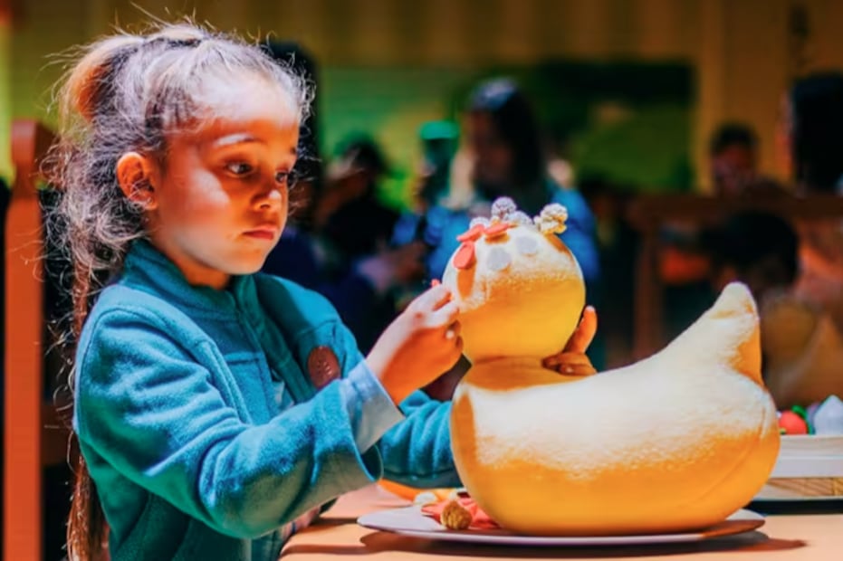 Juegos, pistas y retos te esperan en la experiencia de "La Casa de Bluey". Foto: Fever