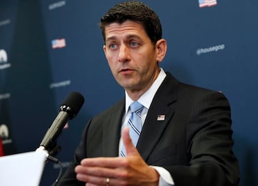 Líder republicano rectifica, dice que Trump hizo "lo correcto" con DACA