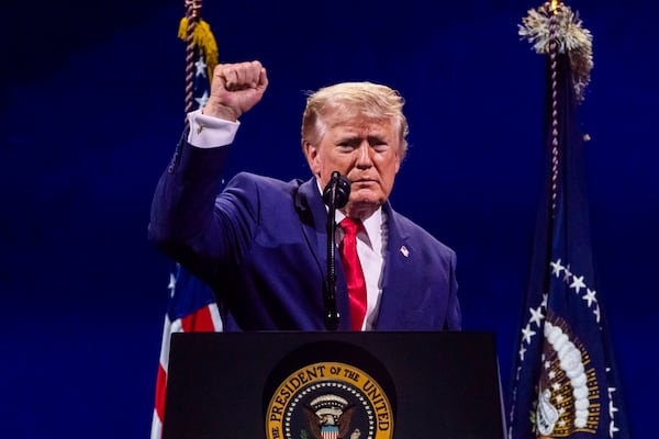 Trump ensalza la grandeza de EU en su 250 aniversario: "Nadie puede ser como nosotros"; "no queremos comunistas en nuestro país", dice