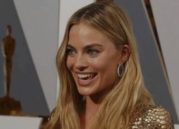 Por qué Margot Robbie decidió saltarse el guión en la última película con Brad Pitt