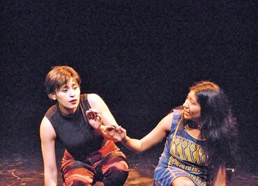 Las abejas hacen Milagros en la infertilidad y el teatro