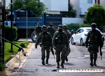 Grupo armado trata de sustraer a detenido; policías lo impiden en Culiacán, Sinaloa
