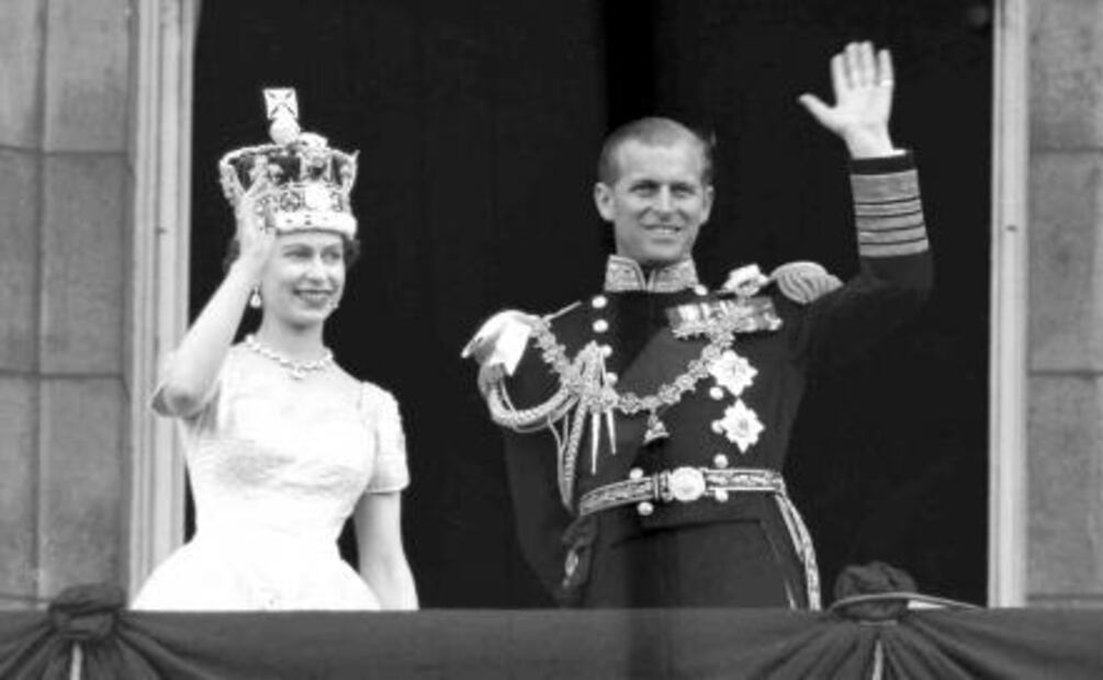 Reina Isabel II y Felipe de Edimburgo celebran 70 años de matrimonio