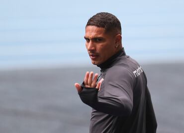 Paolo Guerrero pide respeto para Perú