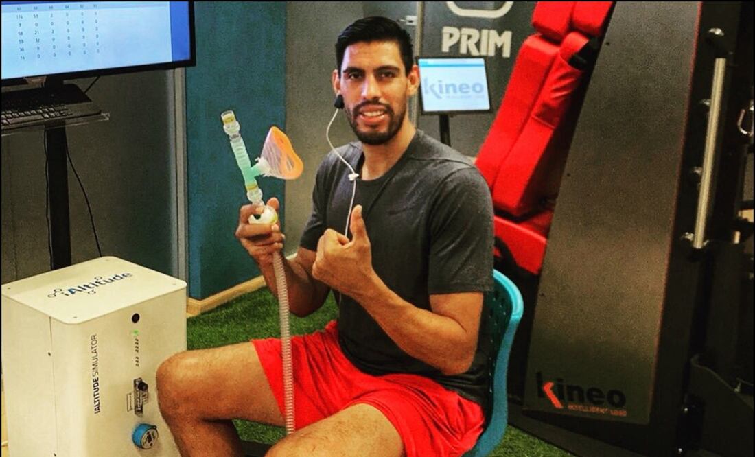 Twitter: @AyonGustavo