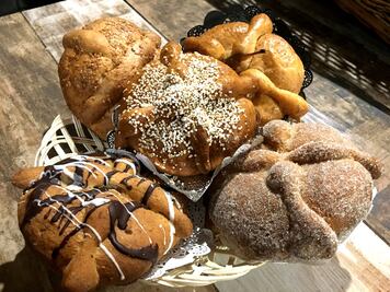 Pan de muerto orgánico, sin leche ni huevo