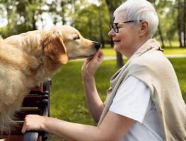 ¿Qué significa hablarle a las mascotas como si fueran humanos? Esto dice la psicología
