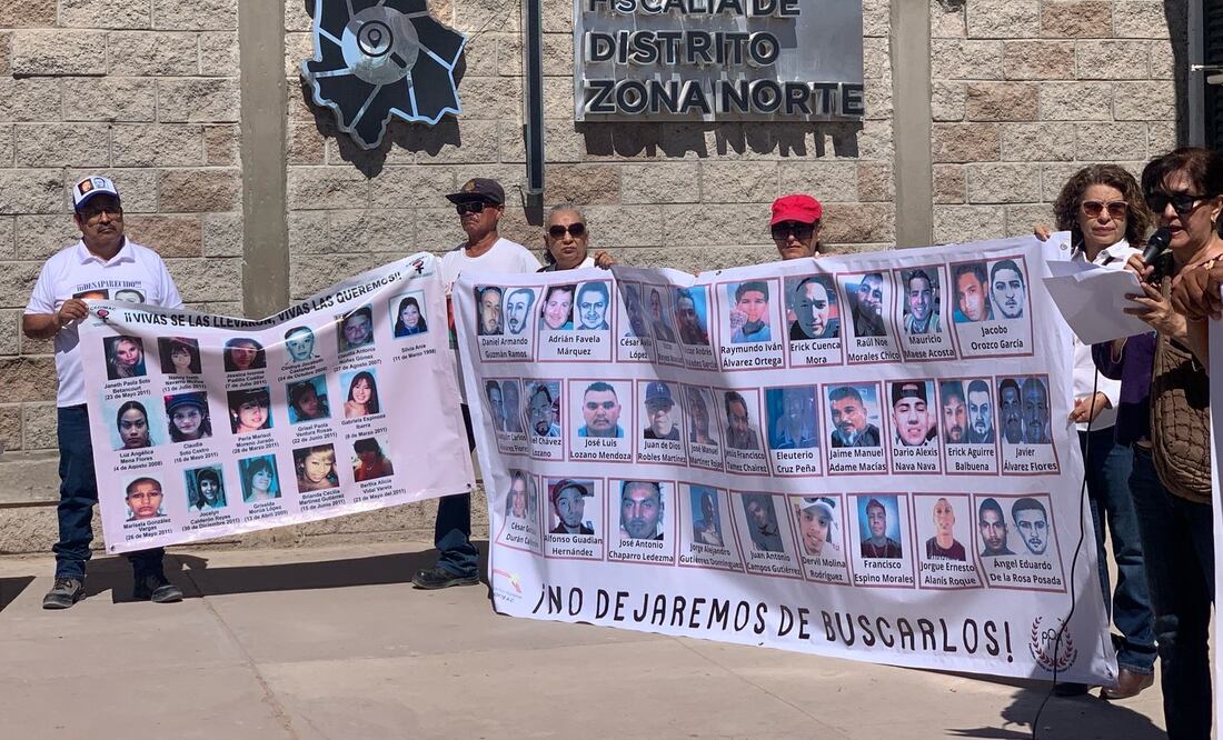 En el marco del 10 de mayo, madres de desaparecidos en Ciudad Juárez, clausuraron de manera simbólica las instalaciones de la Fiscalía estatal como parte de su lucha por la justicia y localización de sus hijos. (Foto: especial)