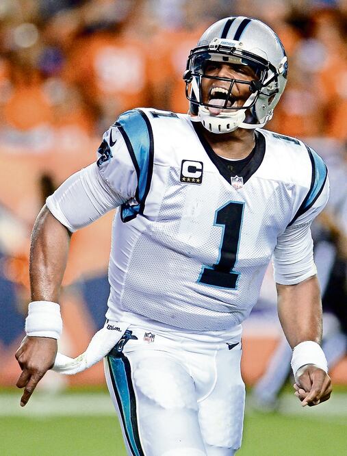 Al ser fuerte y grande, Newton es tratado como si fuera corredor (JEFF SINER. XINHUA)