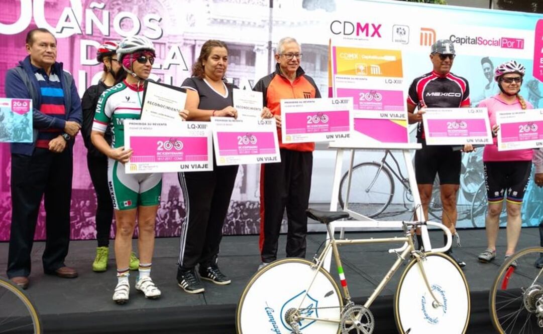 Jorge Gaviño encabezó una rodada ciclista desde las oficinas del Metro hasta la estación Zapata (Foto tomada de Twitter @jorgegavino)