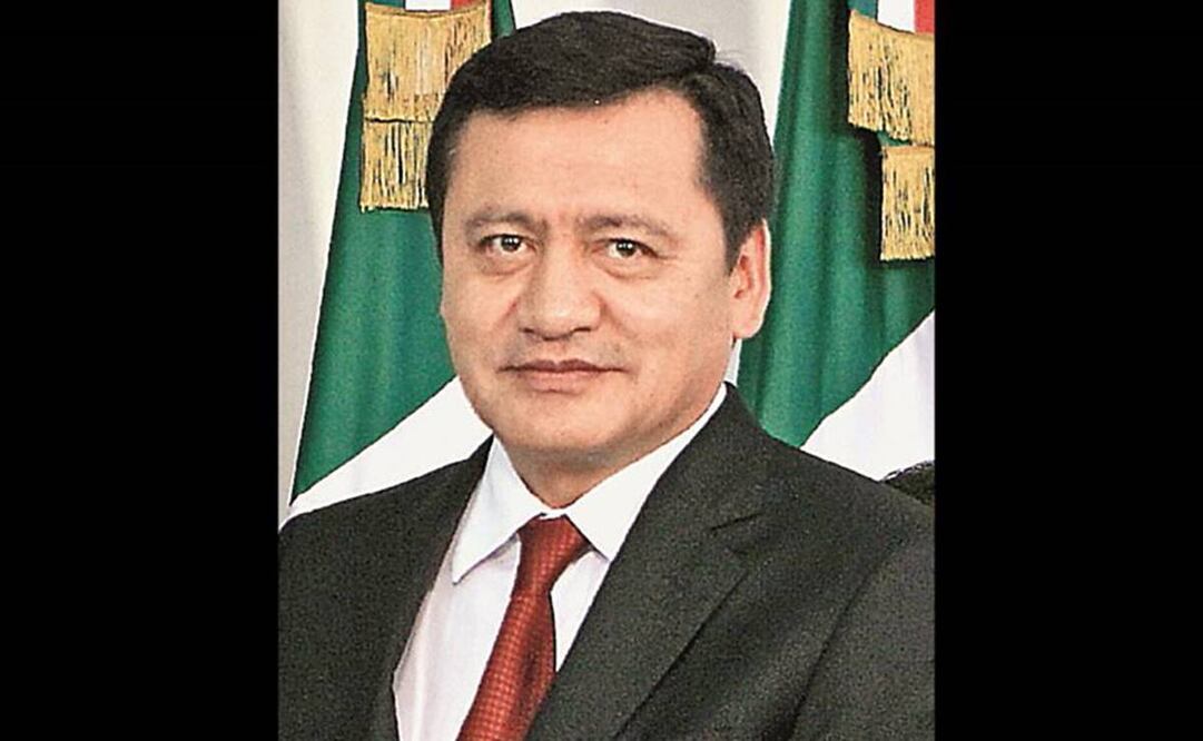 Priistas no quieren asomar la cabeza en defensa de Murillo Karam