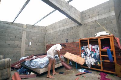 "Max espantó al turismo de Guerrero en puente"