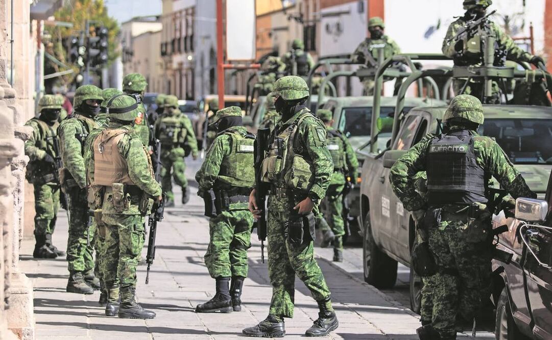 Expertos ven riesgo de que los militares en las calles sigan cometiendo abusos, atropellos y excesos. Foto: Archivo/ EL UNIVERSAL