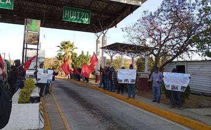 Integrantes del FPR toman caseta de peaje en la autopista Oaxaca-Cuacnopalan; exigen obras de electrificación para 6 comunidades