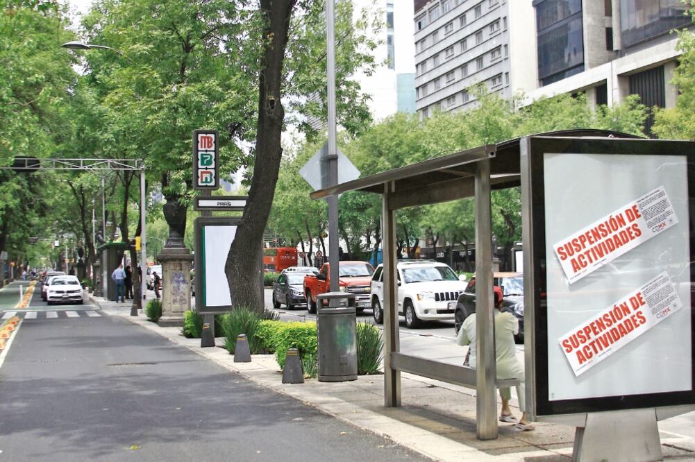 El Sistema Metrobús informó que se han quitado 40 parabuses y que sería hasta finales de mayo cuando teminarían los trabajos de remoción de la infraestructura. Foto: LEONARDO JIMÉNEZ. EL UNIVERSAL