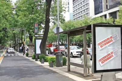 Incumplen con el retiro de 120 parabuses sobre Reforma