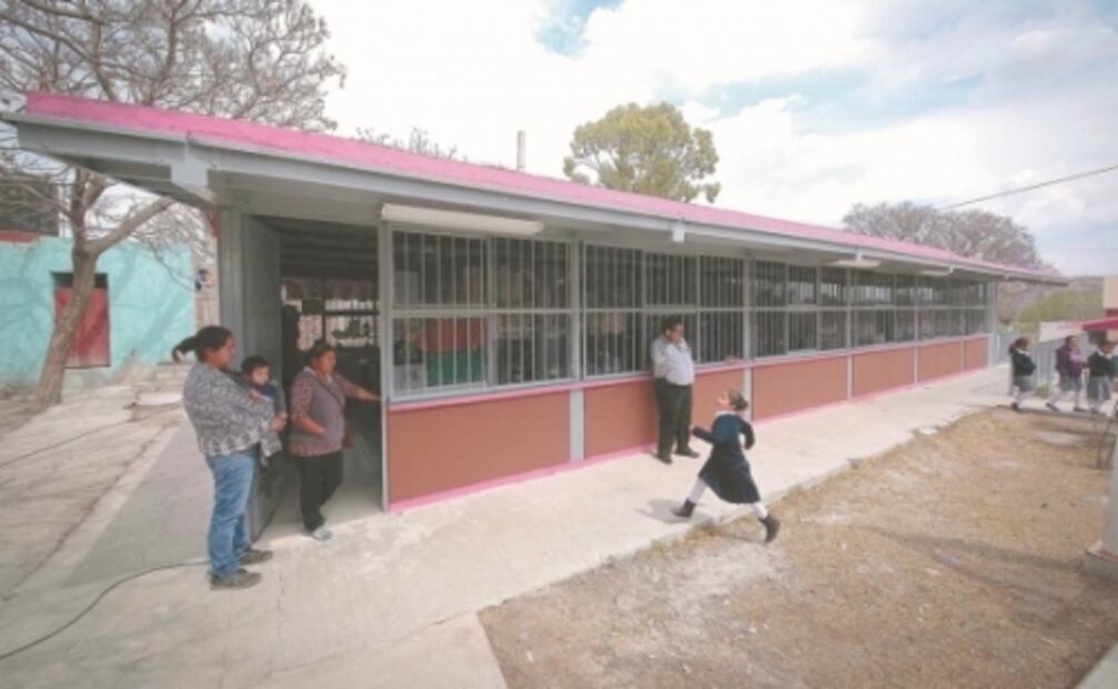 Niños estudiarán con planes de 3 gobiernos 