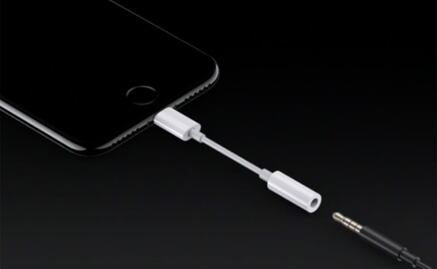 Nuevos iPhone no incluirán el adaptador Lightning