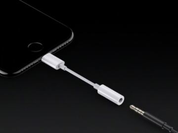 Nuevos iPhone no incluirán el adaptador Lightning