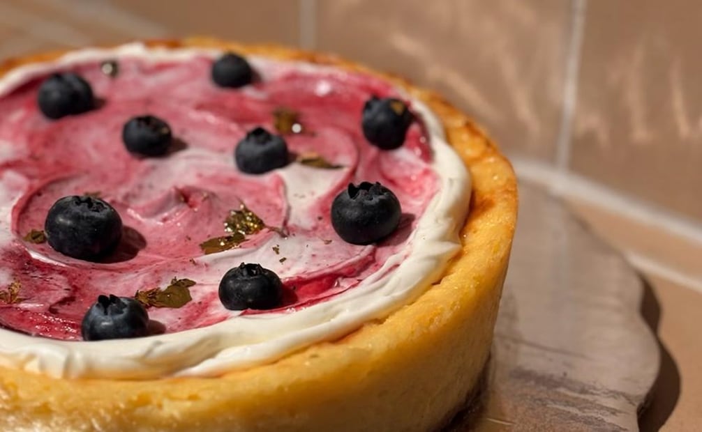 El menú especial de Elena 147 presenta propuestas de cheesecake dulces, frutales y especiados. Foto: Cortesía Elena 147