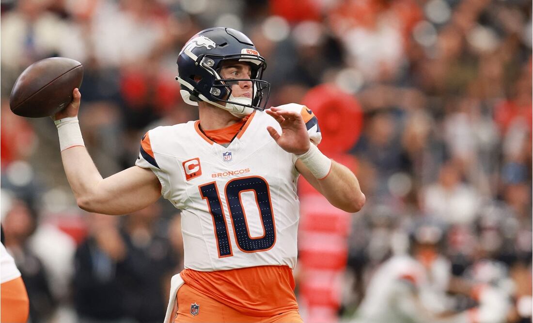 Bo Nix (10) suma 17 pases de anotación en la temporada 2025 de la NFL | FOTO: AFP