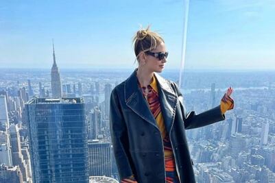 Clara Chía, novia de Piqué, enciende Instagram con vestido ajustado