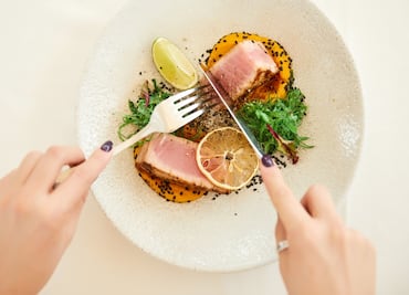 ESPECIAL DE ATUN: ¿Con que vinos, cerveza y drinks puedes maridar este pescado?