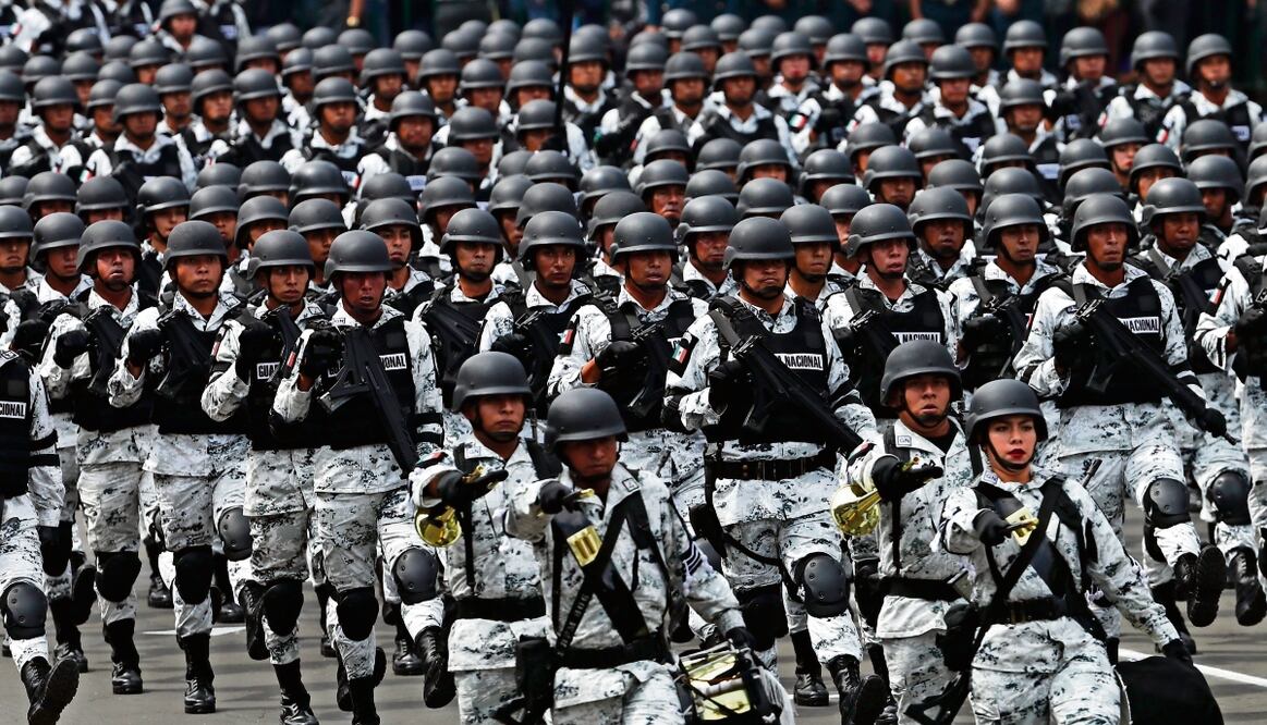 Morenistas critican que la SCJN invalidara el traspaso de la Guardia Nacional a la Sedena.