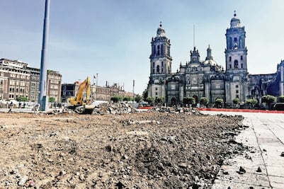 Avanzan obras en el Zócalo capitalino