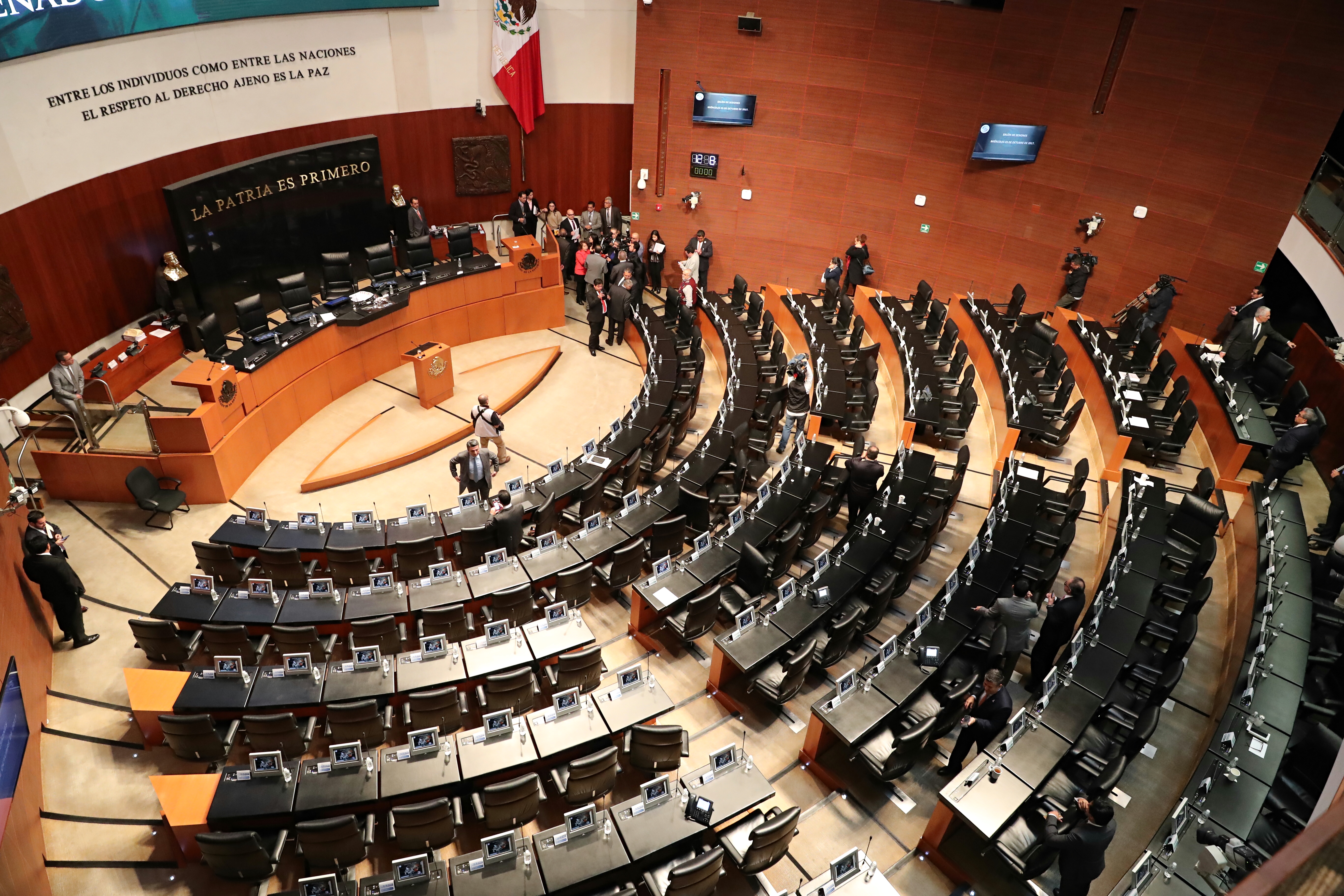 Buscan continuar discusión en Senado por destitución de Santiago Nieto