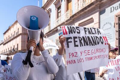 Familiares de transportista plagiado realizan marcha en Zacatecas; exigen intensificar búsqueda y su pronta localización