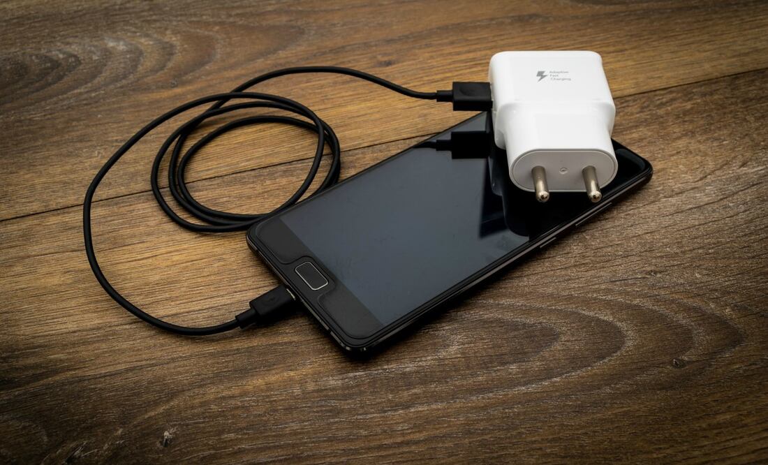 Afecta a los equipos con carga rápida. Imagen Pixabay