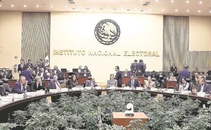 Partidos deben pagar mil 306 mdp en multas