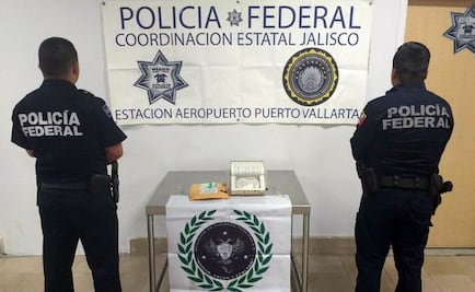Aseguran cocaína oculta en libro de empresa de paquetería
