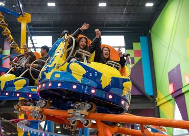 Qué juegos y atracciones hay en El Dorado Park de Mundo E