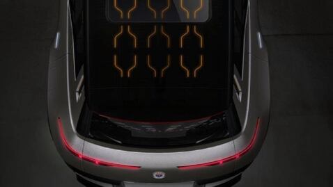 Presentan SUV eléctrica que funciona con paneles solares