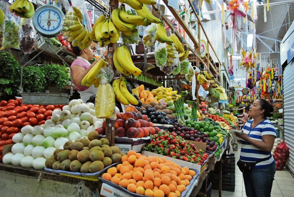 Analistas consideran que los aumentos en alimentos pueden perdurar por efectos climatológicos adversos. Foto: ARCHIVO EL UNIVERSAL