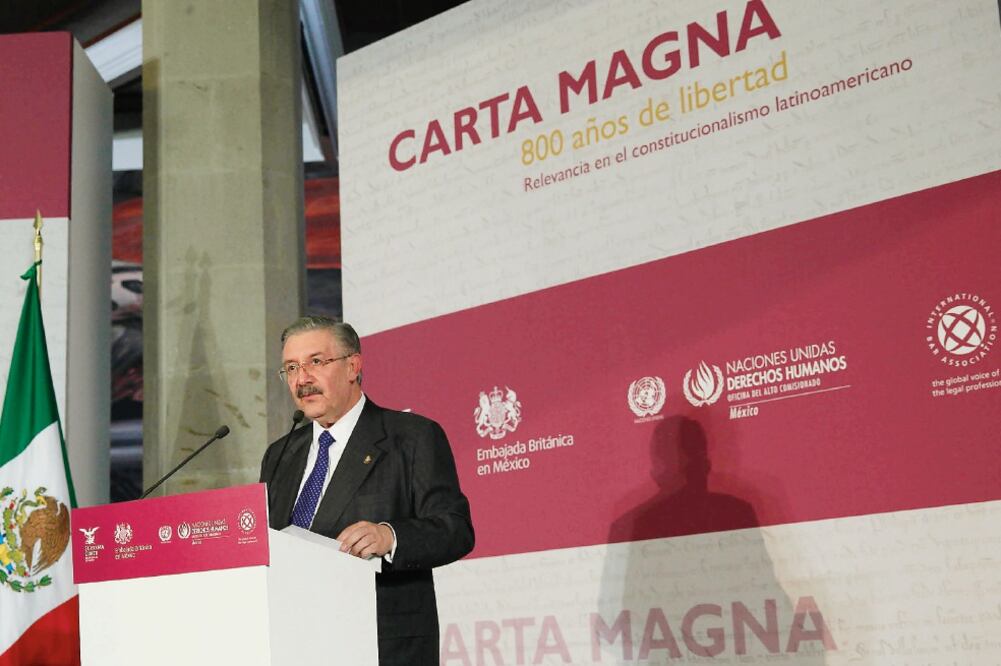 Luis María Aguilar Morales, ministro presidente de la SCJN, dijo que México cuenta con una ley suprema a la que deben someterse otras normas (ESPECIAL)